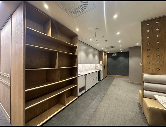 552M² OFFICE TO LET IN SANDTON CENTRAL